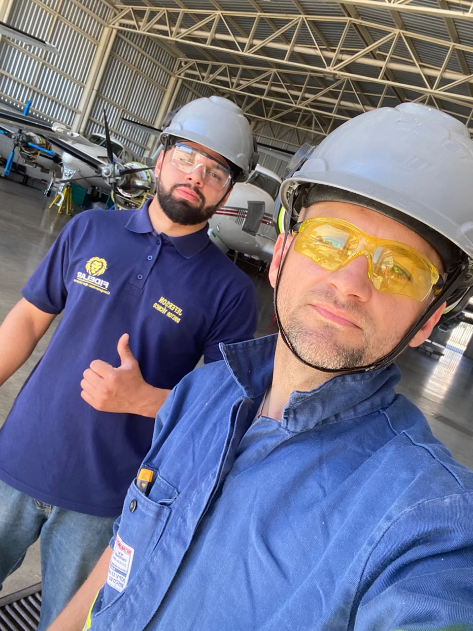 Jeferson e Ronald, sócios fundadores da Fidelar, em atividade técnica